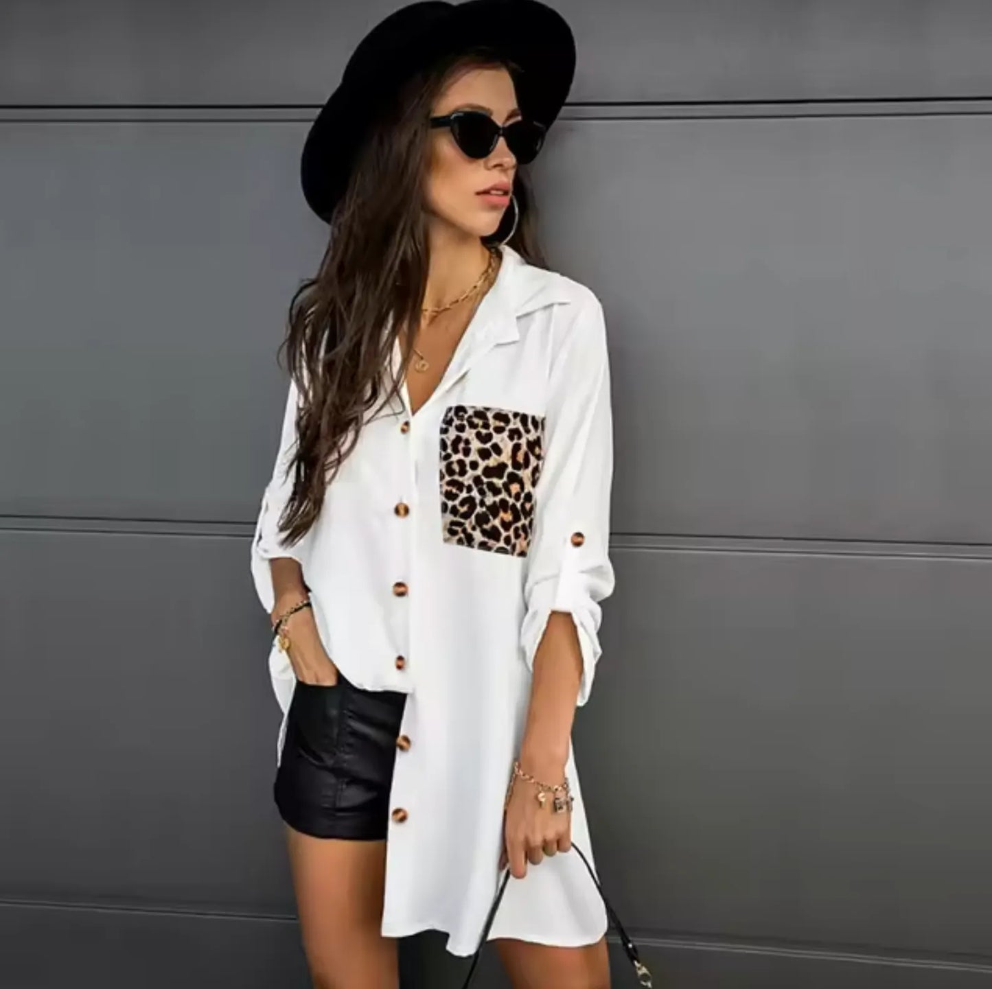 Effortlessly Elegant Shirt with a Timeless Design