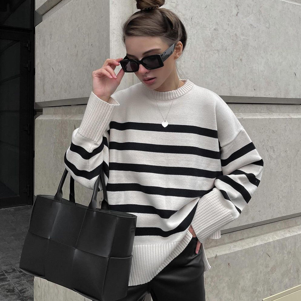 Well Tailored Blouse with a Graceful Silhouette