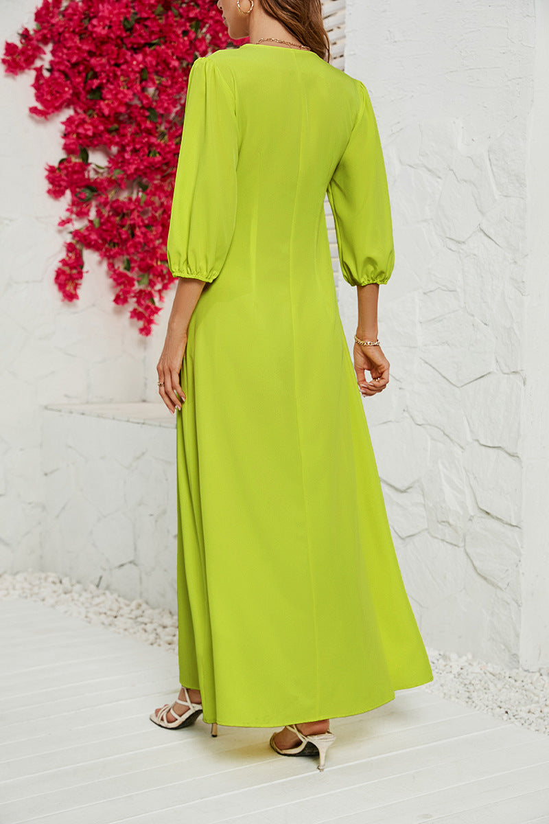Sophisticated Dress with a Clean Classic Look