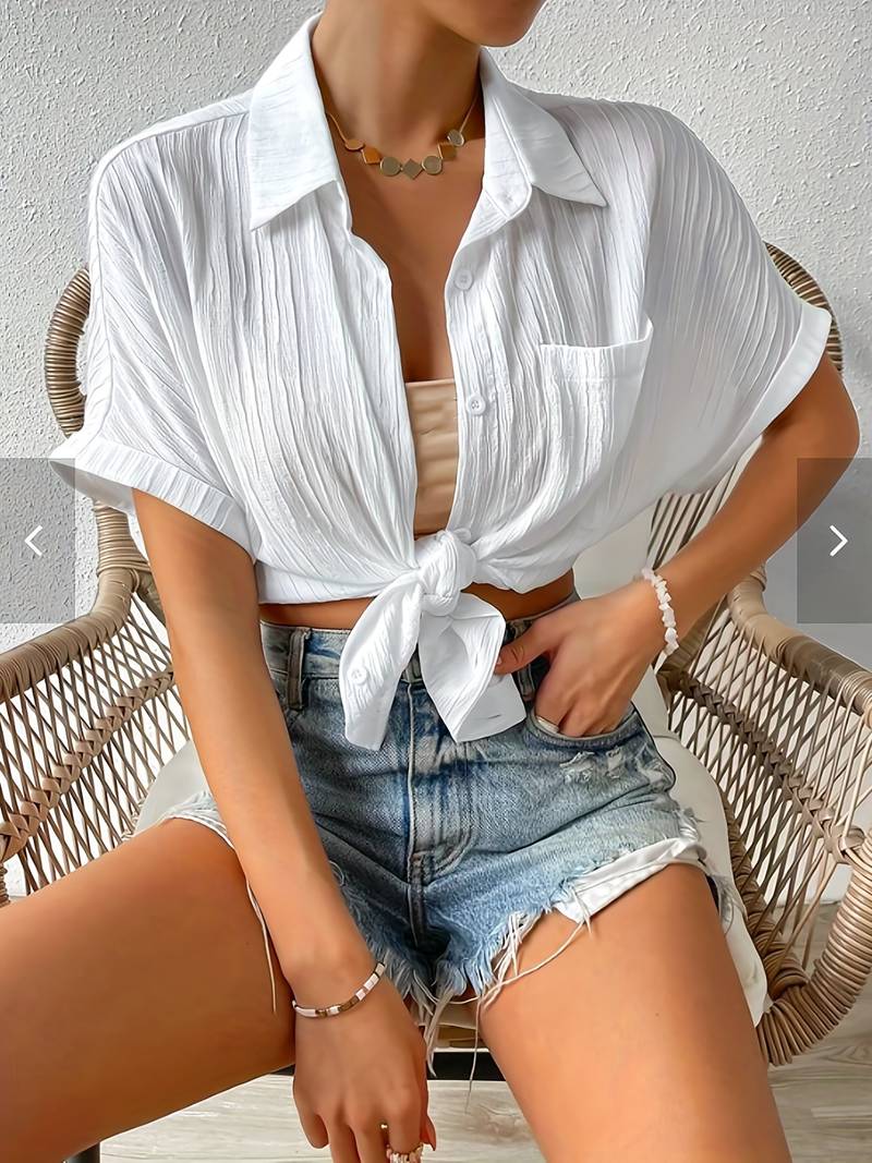 Well Tailored Shirt with a Graceful Silhouette