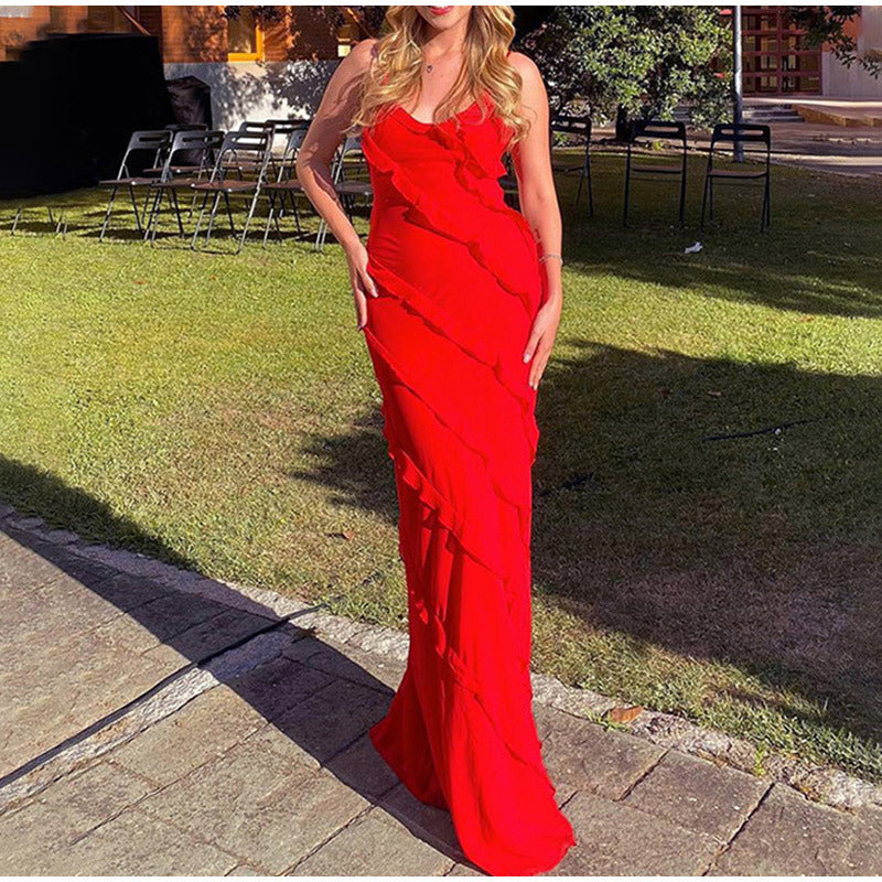 Beautifully Finished Dress in a Timeless Design