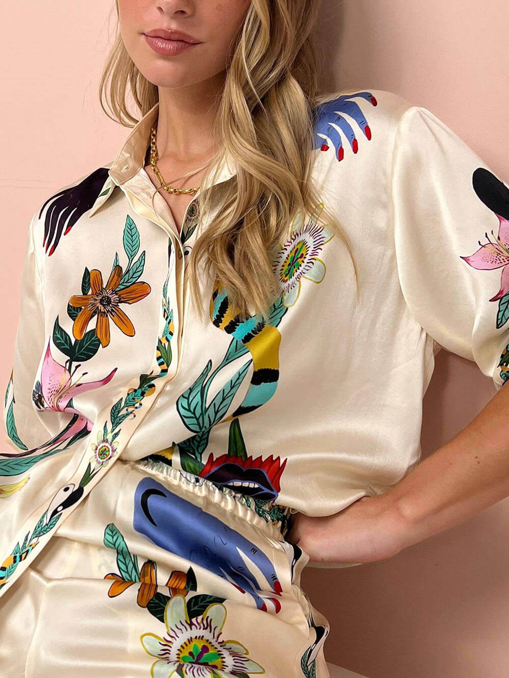 Gracefully Styled Blouse for Any Occasion