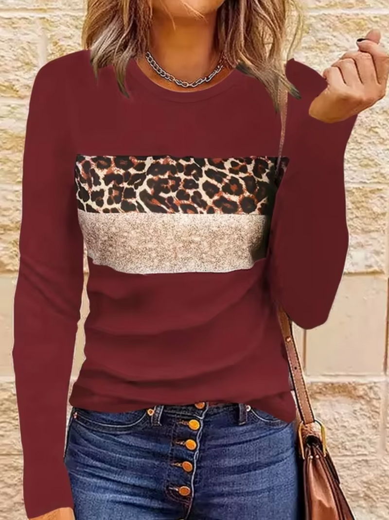 Well Tailored T-Shirt with a Graceful Silhouette