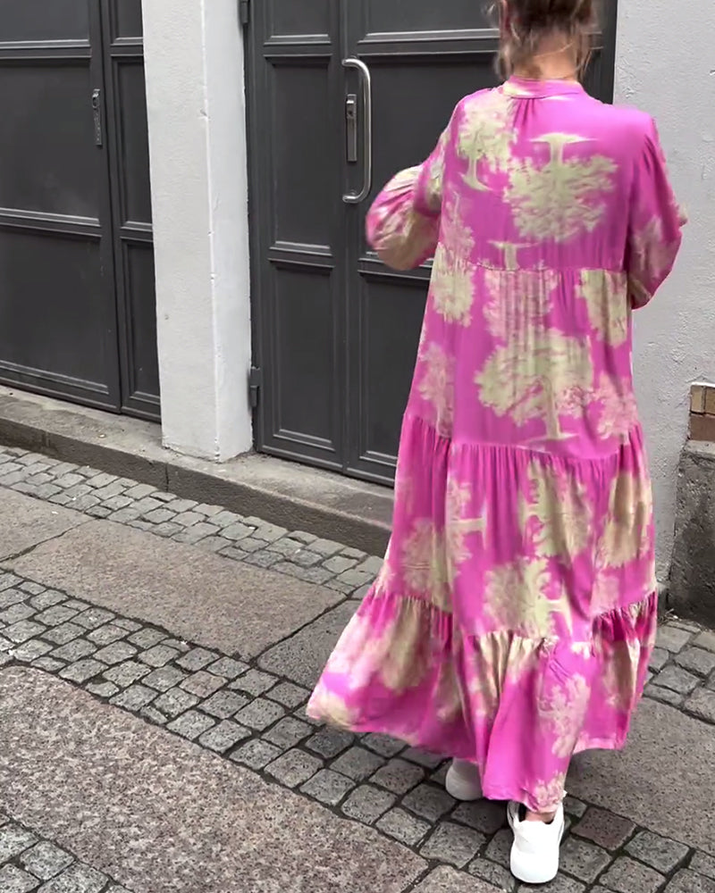 Well Tailored Dress with a Graceful Silhouette