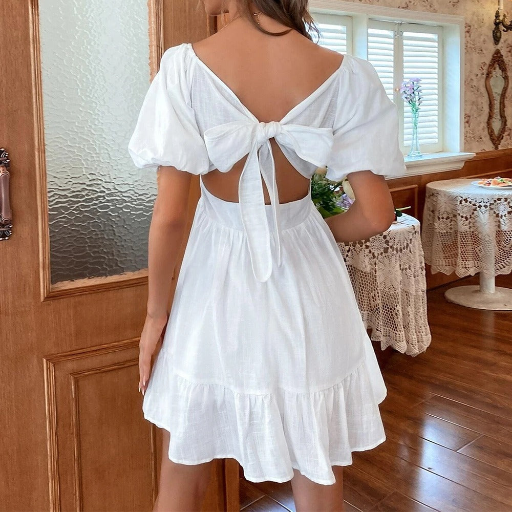 Effortlessly Elegant Dress with a Timeless Design