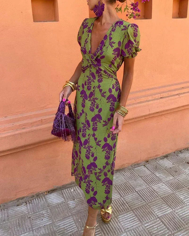 Polished Dress with an Effortless Classic Look