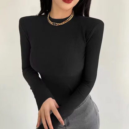 Effortlessly Elegant Shirt with a Timeless Design