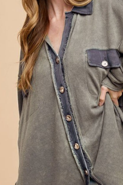 Effortlessly Elegant Shirt with a Timeless Design