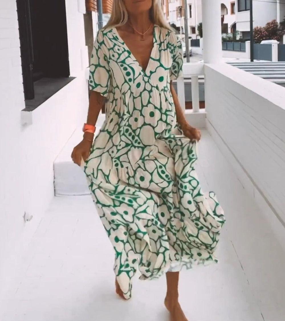 Classic Vintage Dress with a Flattering Fit