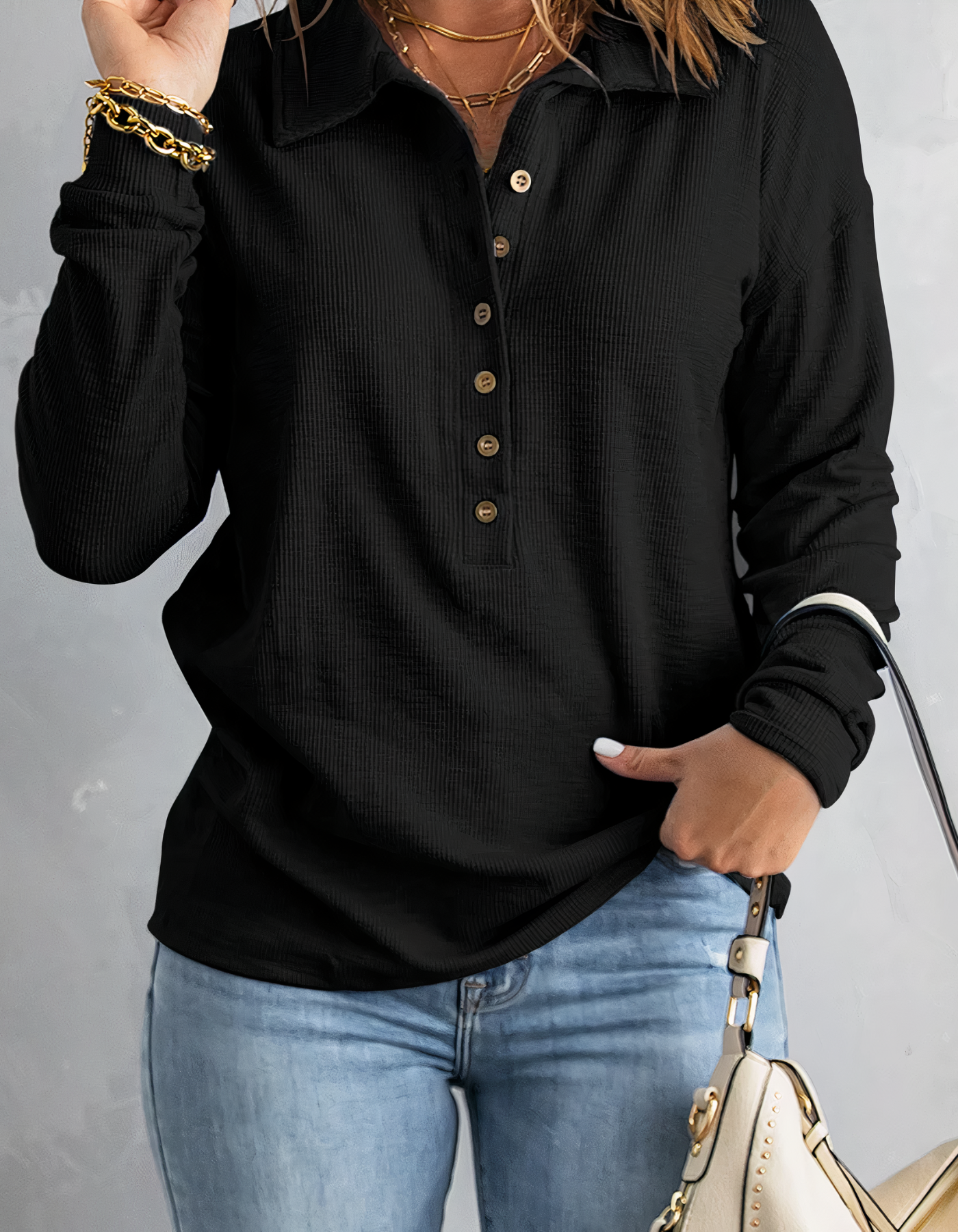 Beautifully Finished Shirt in a Timeless Design