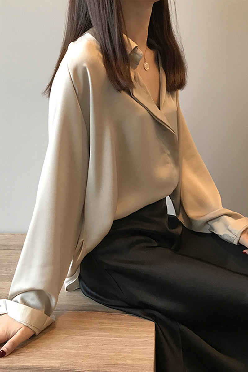 Sophisticated Blouse with a Clean Classic Look