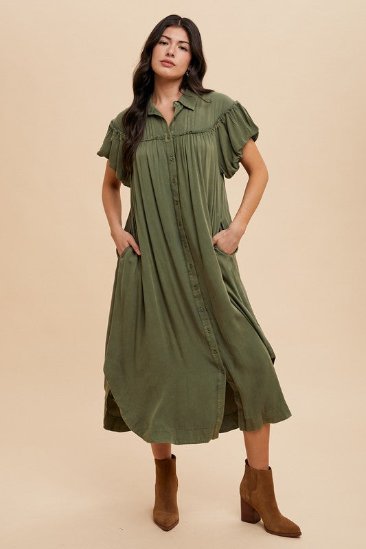 Well Tailored Dress with a Graceful Silhouette