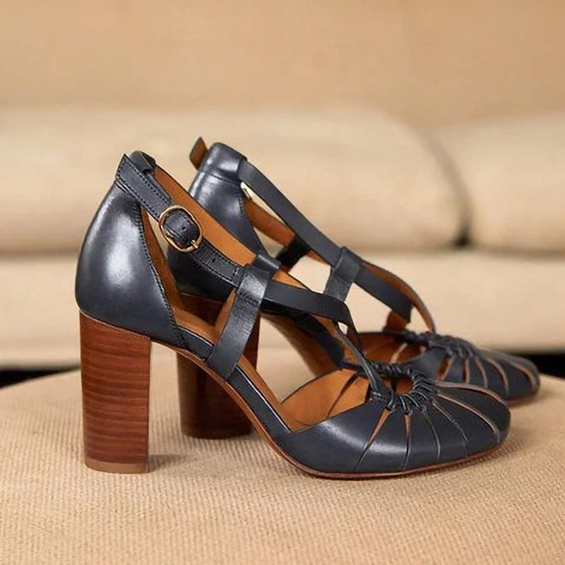 Graceful Orthopedic Sandals for Modern Look