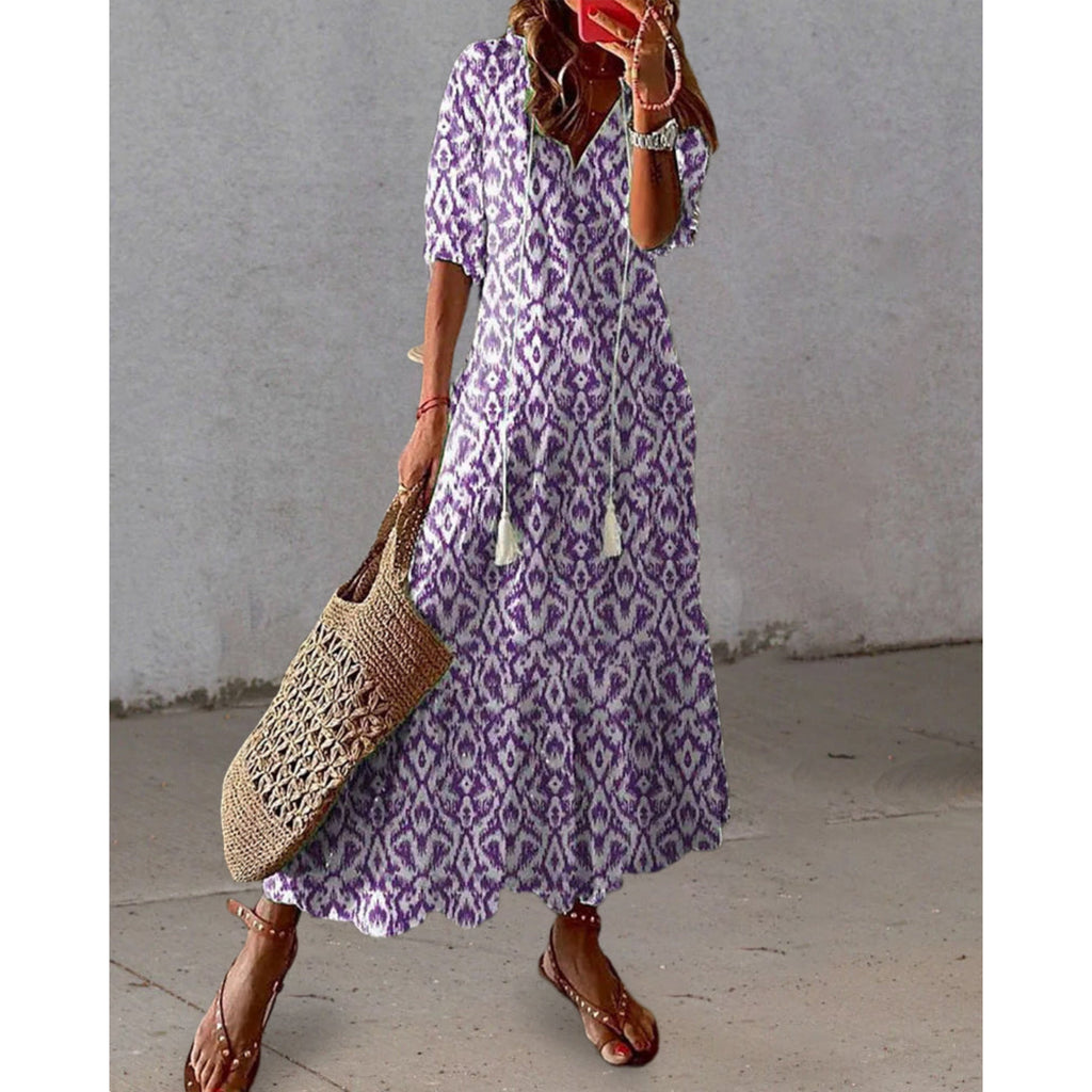 Effortlessly Elegant Dress with a Timeless Design