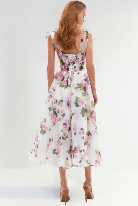 Polished Dress with an Effortless Classic Look