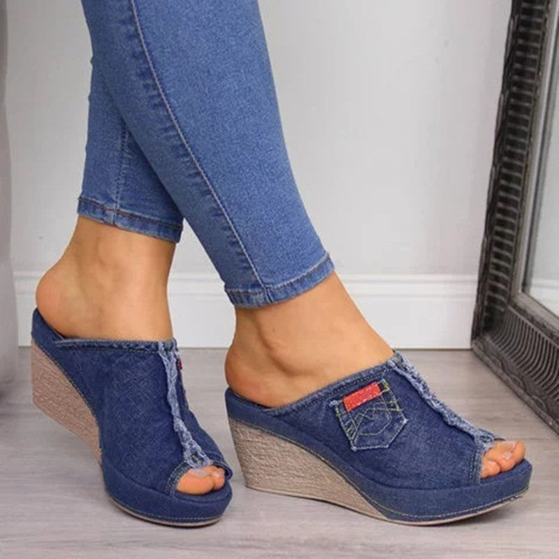 Graceful Orthopedic Sandals for Modern Look