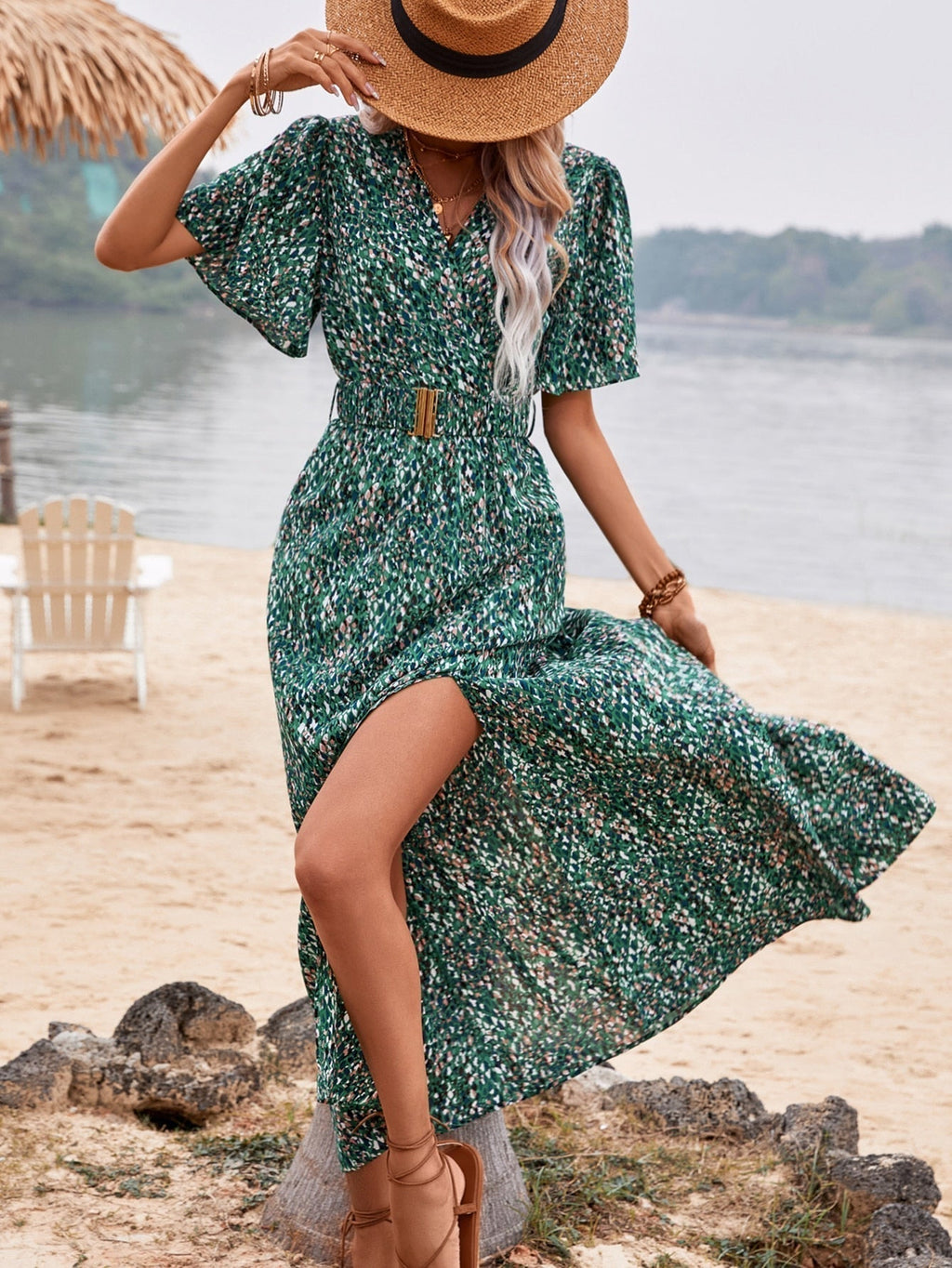 Classic Vintage Dress with a Flattering Fit