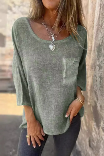 Effortlessly Elegant T-Shirt with a Timeless Design