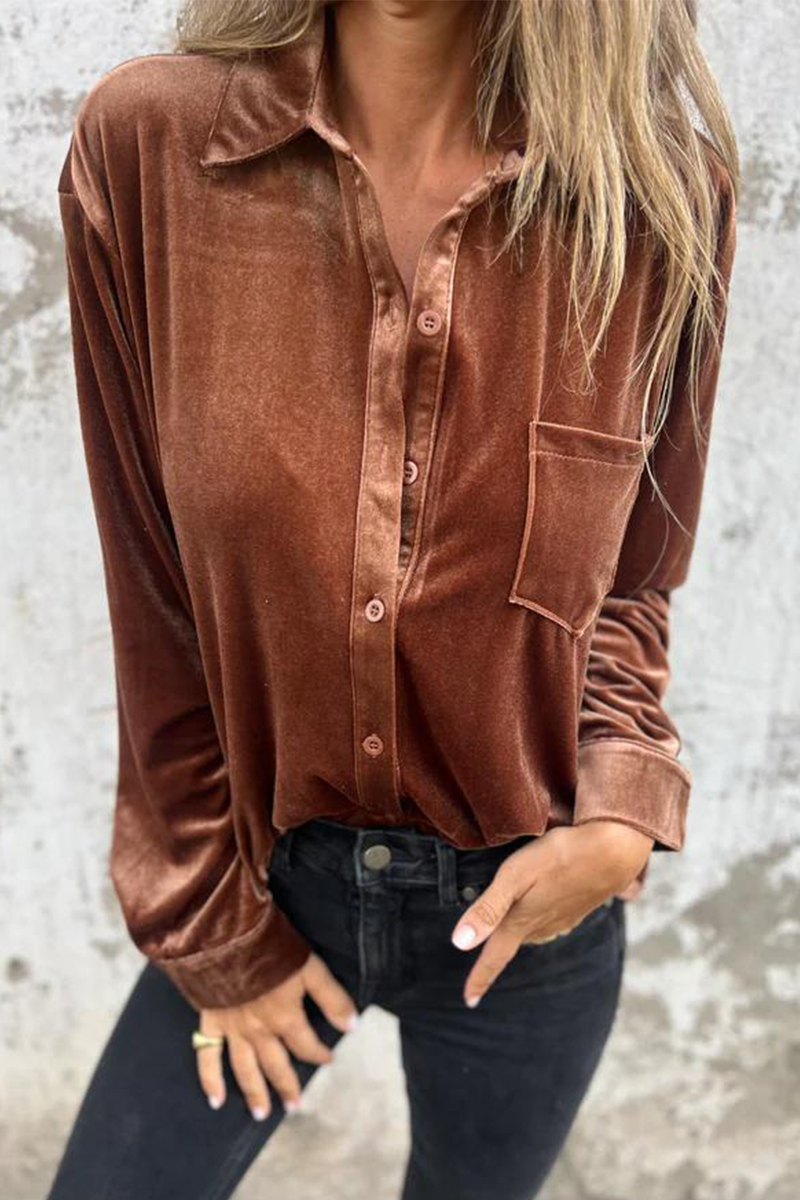 Effortlessly Elegant Blouse with a Timeless Design