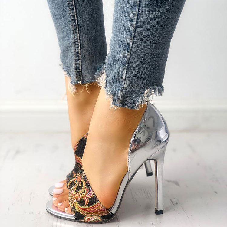 Chic Orthopedic Sandals with Unique Design