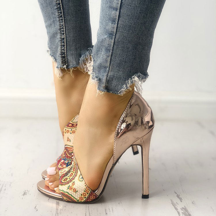 Chic Orthopedic Sandals with Unique Design