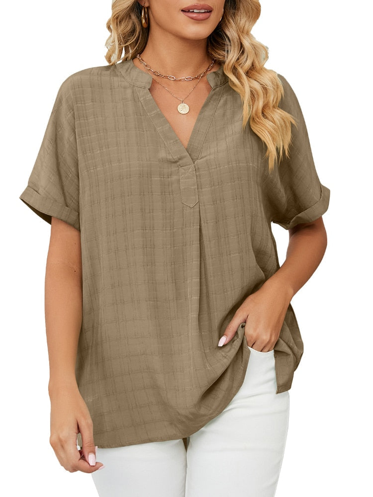 Well Tailored Shirt with a Graceful Silhouette
