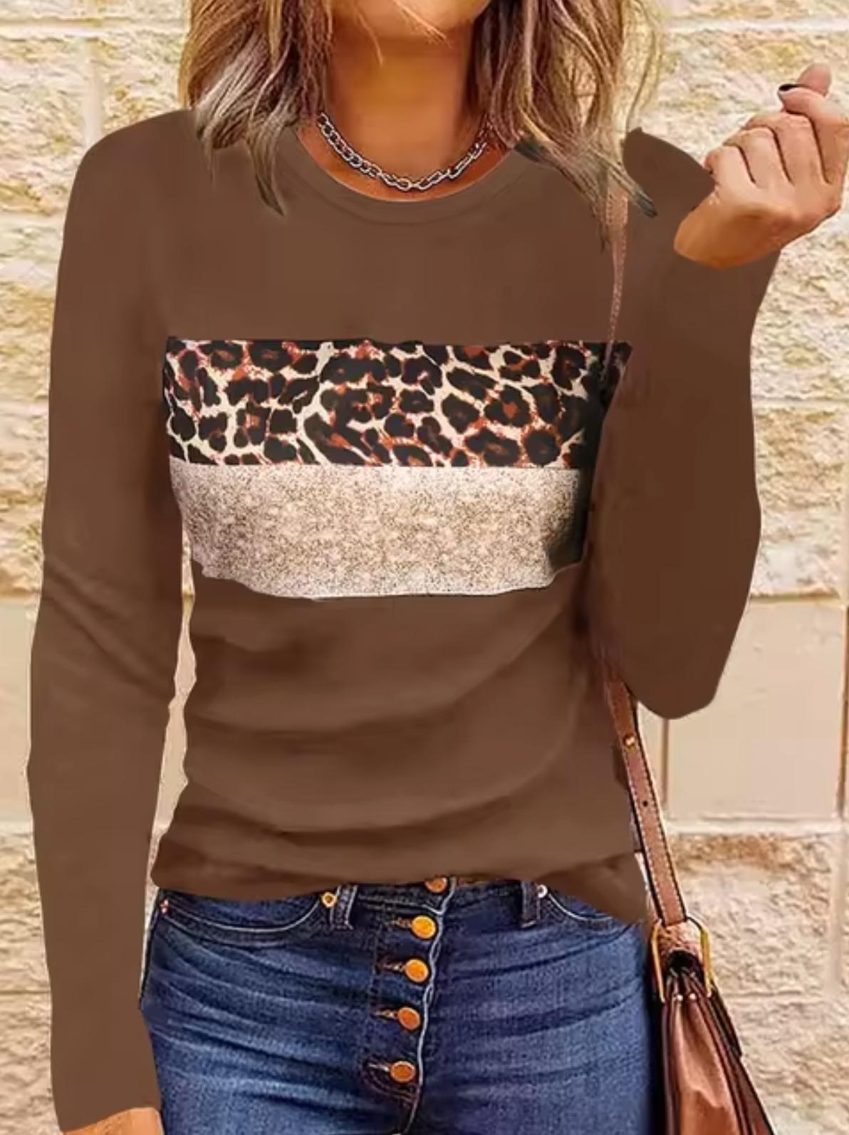 Well Tailored T-Shirt with a Graceful Silhouette