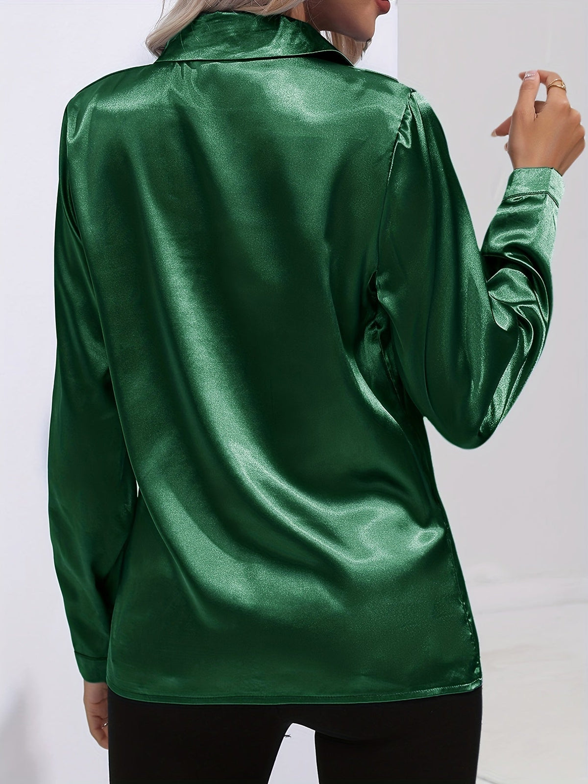 Classic Vintage & Enduringly Stylish Blouse