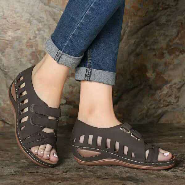 Graceful Orthopedic Sandals for Modern Look