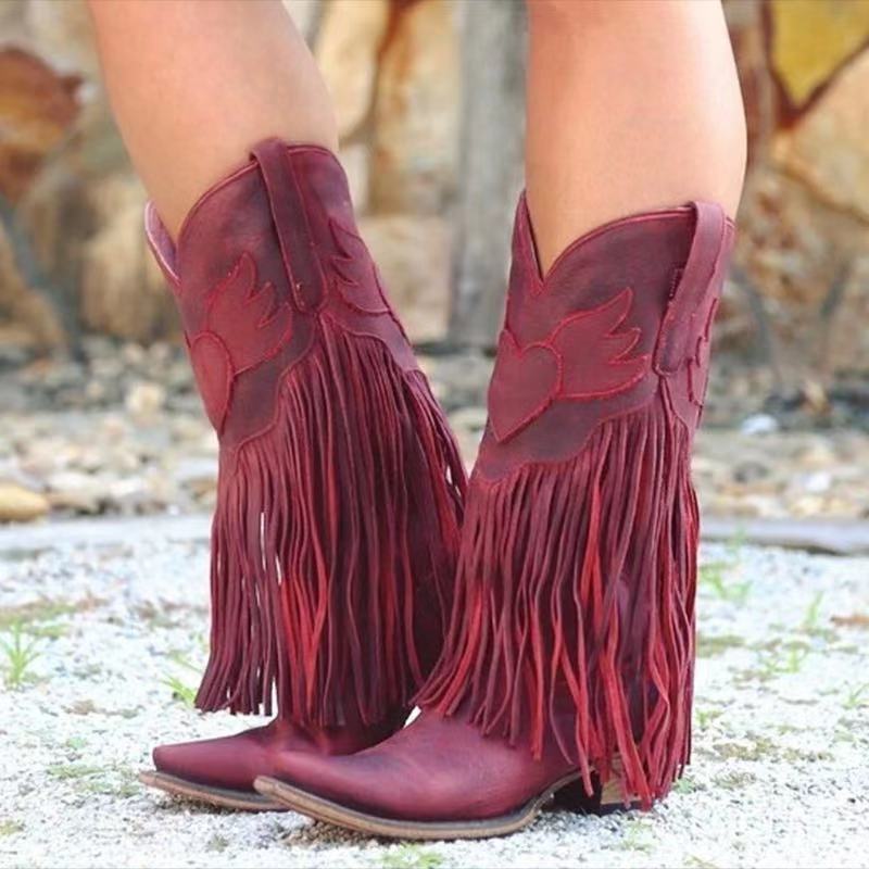 Graceful Orthopedic Boots for Modern Look