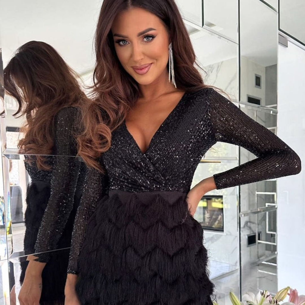 Gracefully Styled Dress for Any Occasion