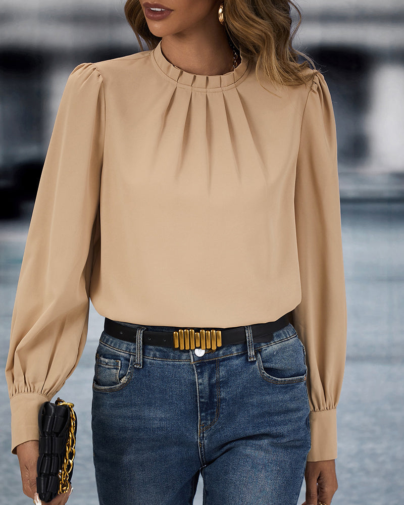 Effortlessly Elegant Blouse with a Timeless Design