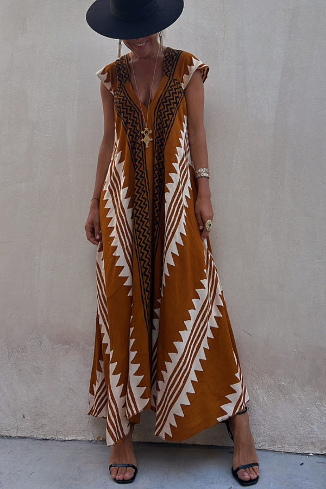 Classic Vintage & Enduringly Stylish Dress