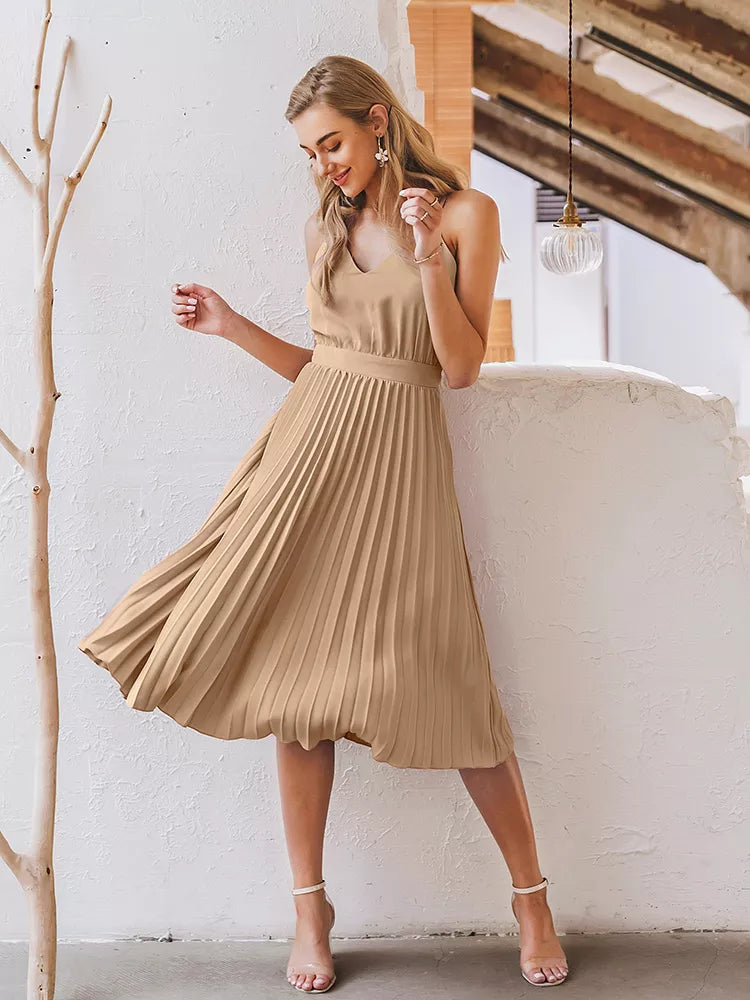 Effortlessly Elegant Dress with a Timeless Design