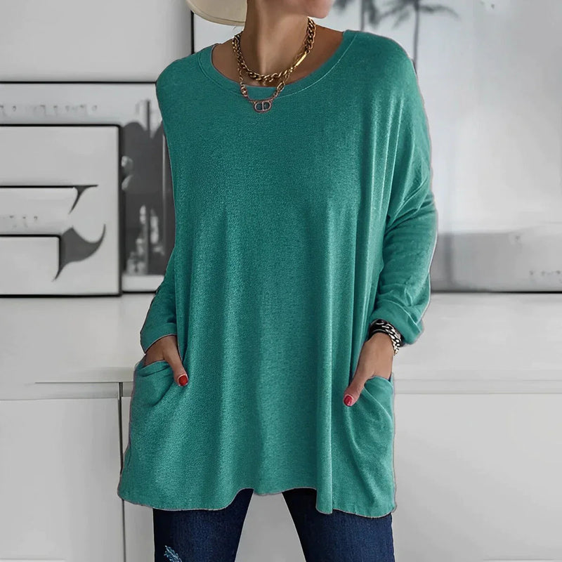Effortlessly Elegant T-Shirt with a Timeless Design