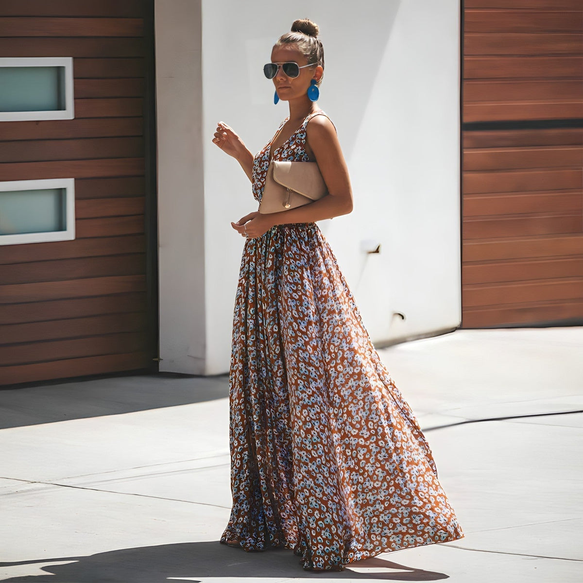 Gracefully Styled Dress for Any Occasion