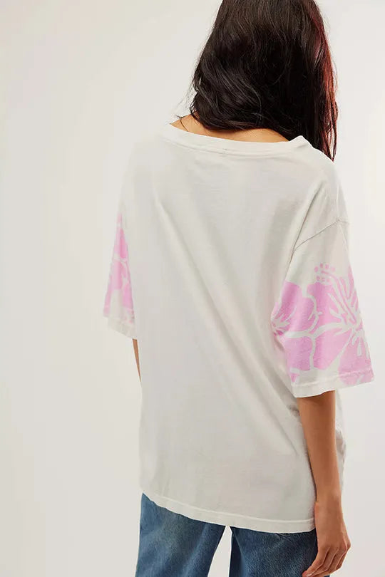 Well Tailored T-Shirt with a Graceful Silhouette