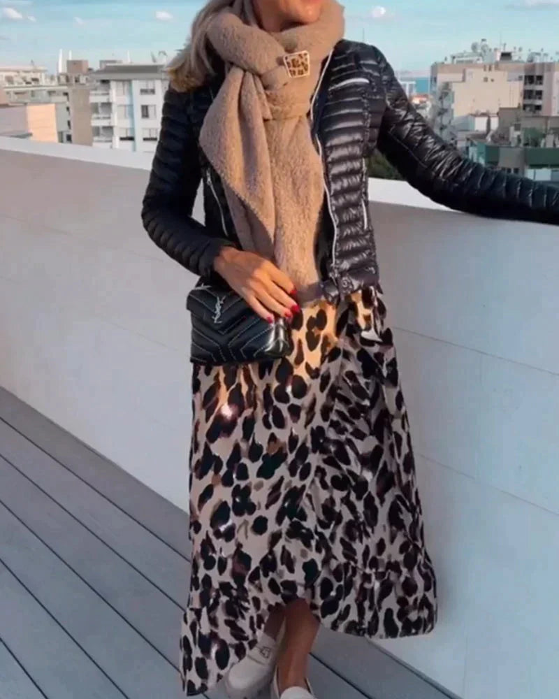Sophisticated Dress with a Clean Classic Look
