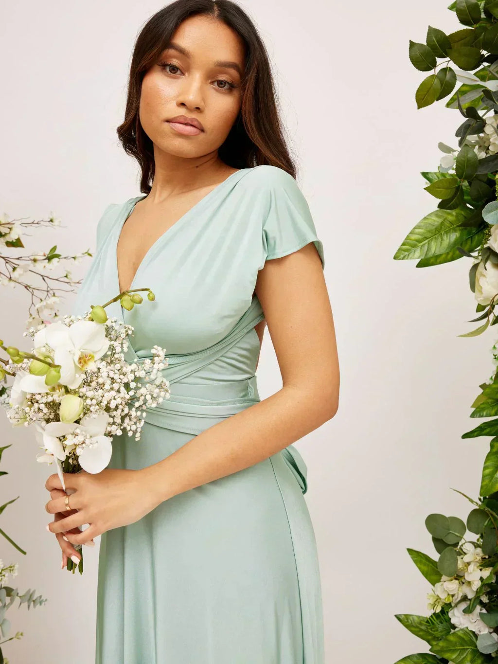 Beautifully Crafted Dress in a Classic Style
