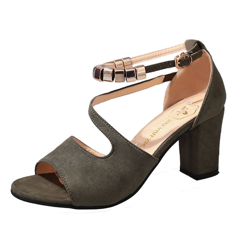 Graceful Orthopedic Sandals for Modern Look