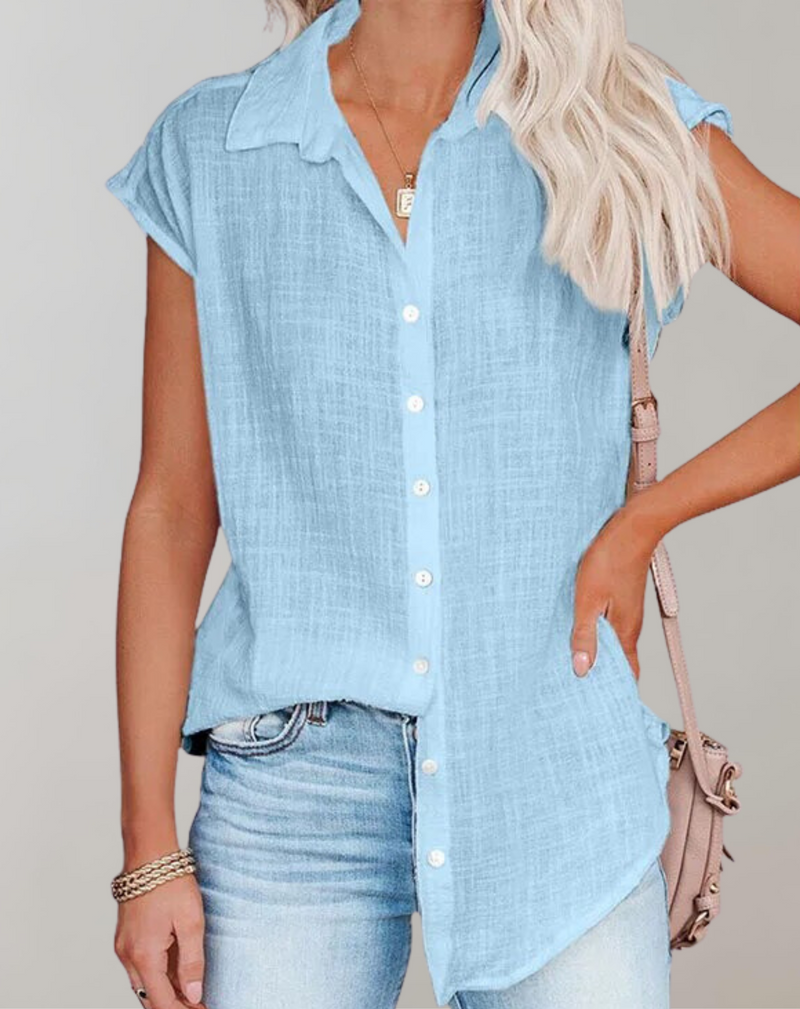 Well Tailored Shirt with a Graceful Silhouette