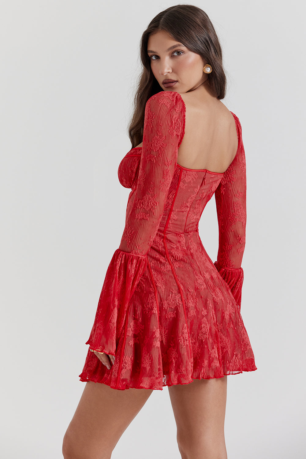 Beautifully Finished Dress in a Timeless Design