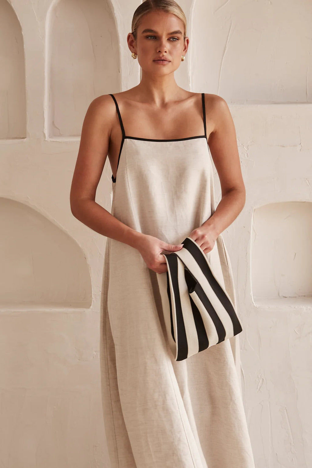 Sophisticated Dress with a Clean Classic Look