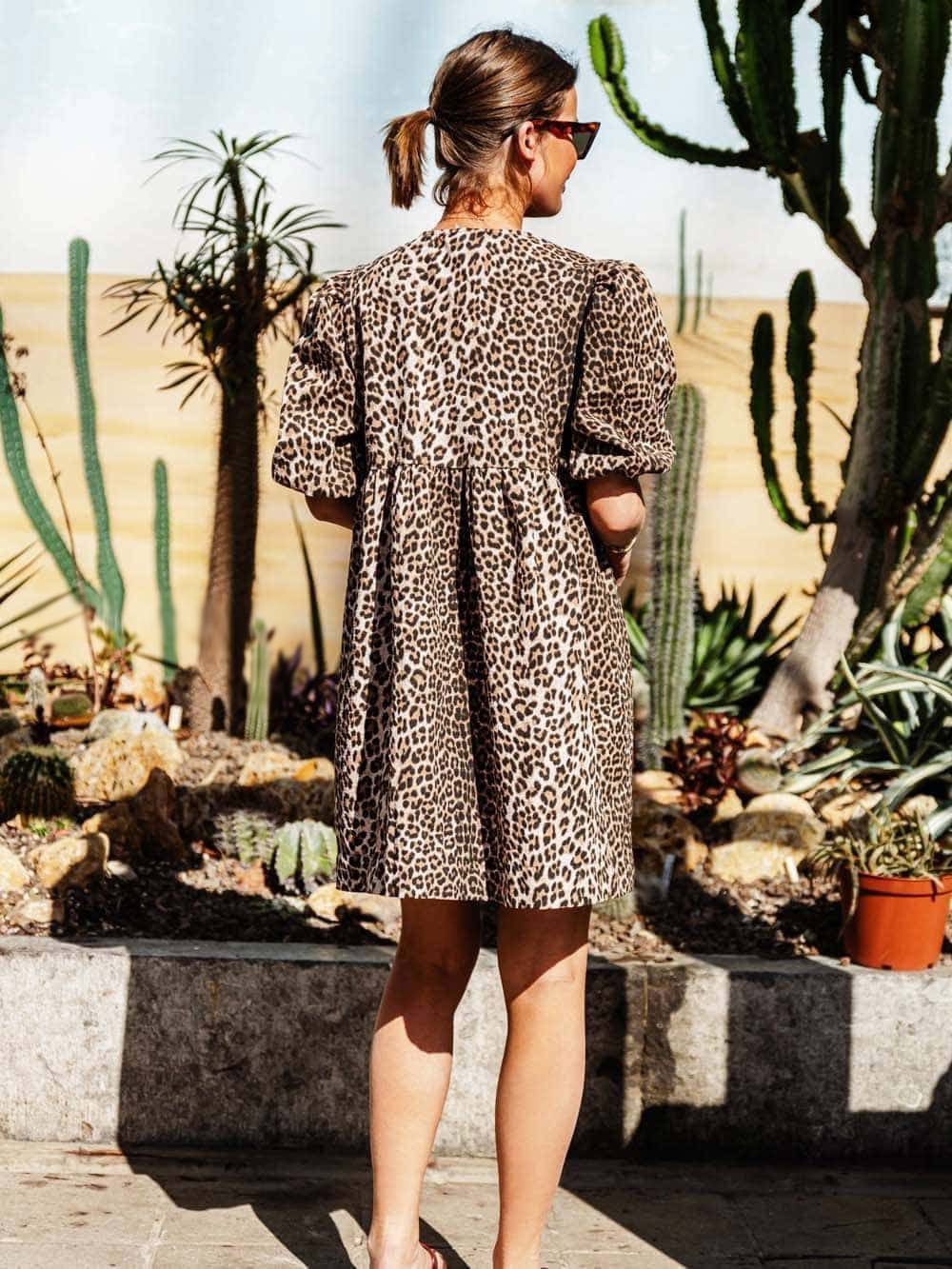 Gracefully Styled Dress for Any Occasion