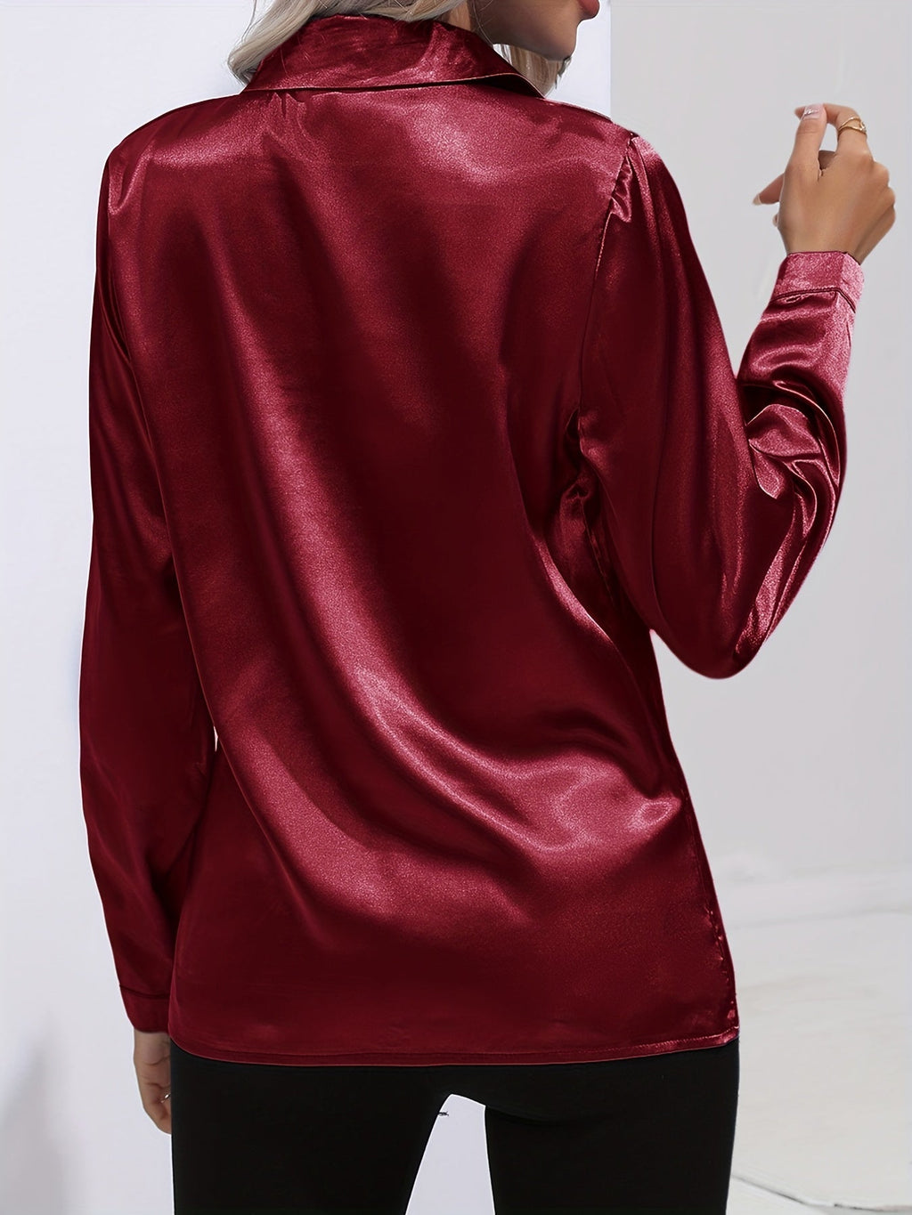 Classic Vintage & Enduringly Stylish Blouse