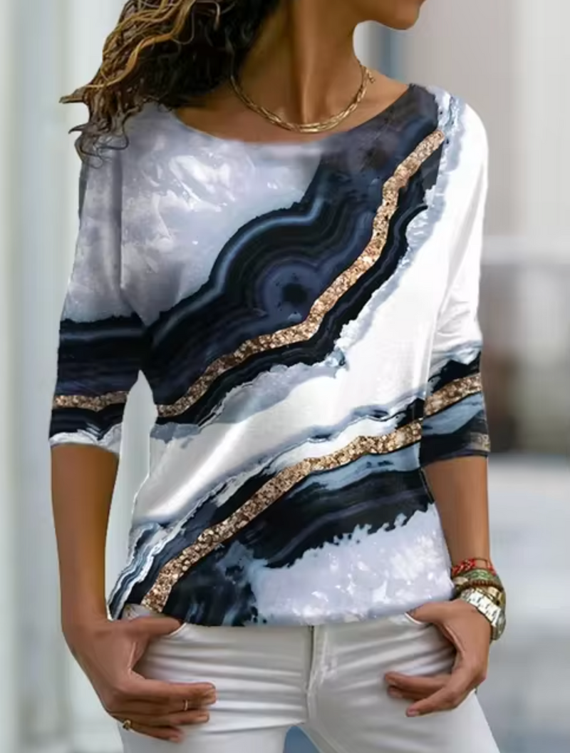 Effortlessly Elegant T-Shirt with a Timeless Design