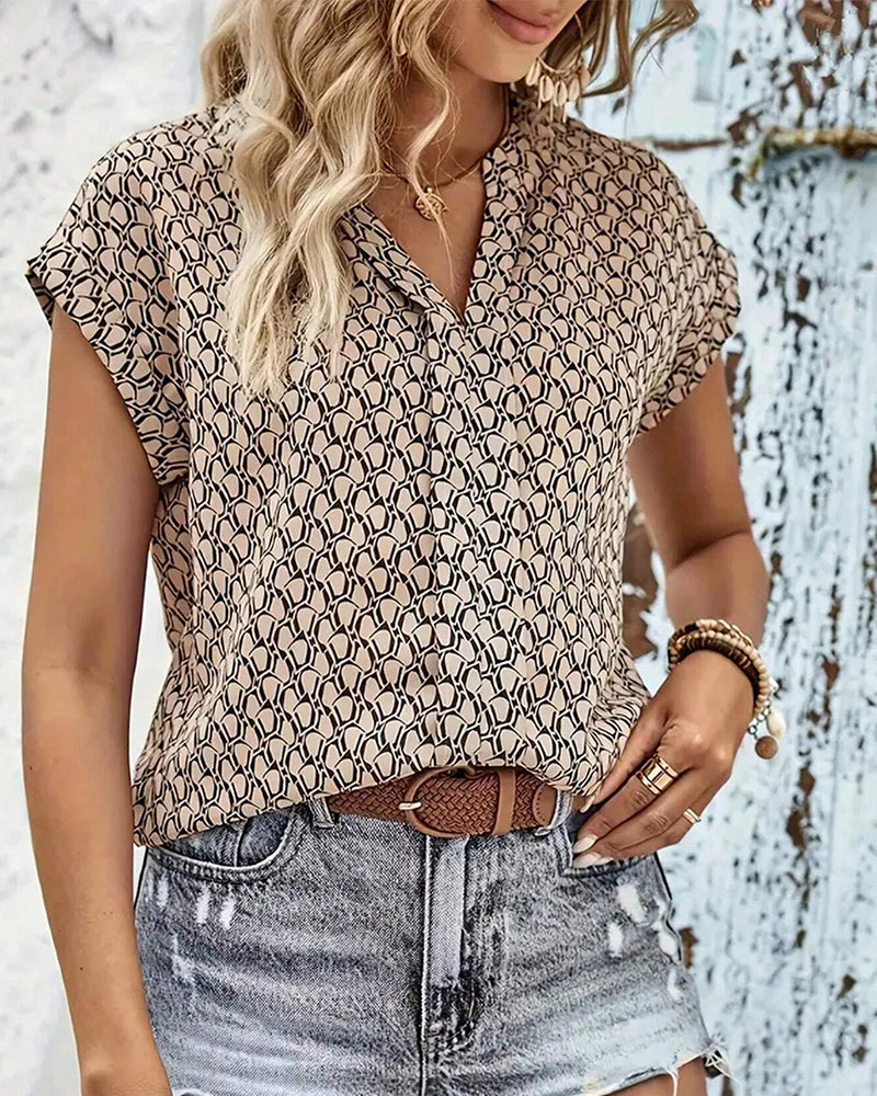 Elegantly Styled Blouse for Everyday Wear