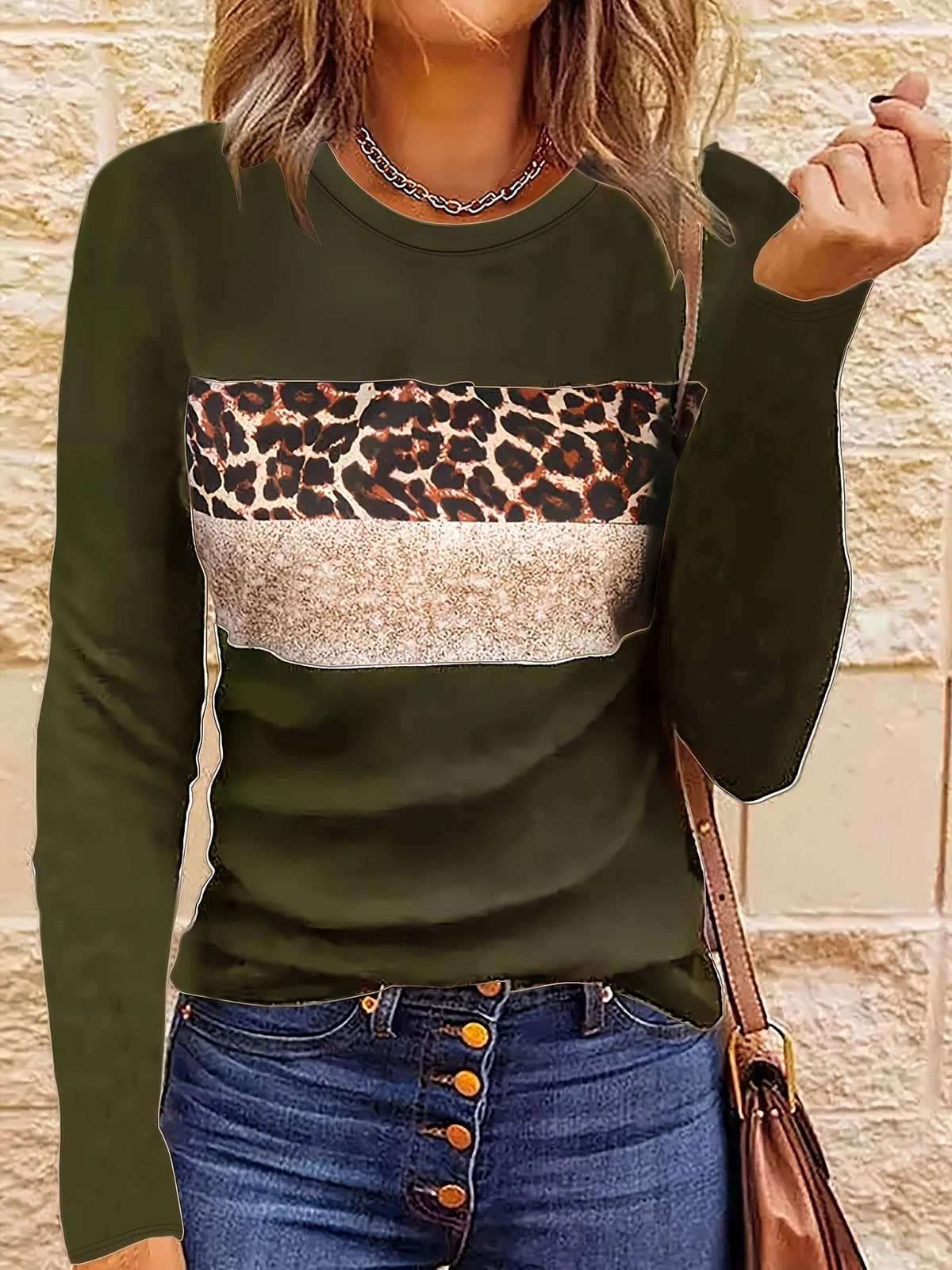Effortlessly Elegant Shirt with a Timeless Design