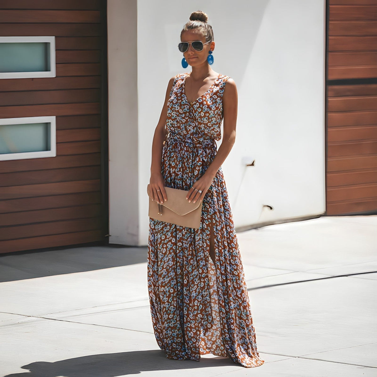 Gracefully Styled Dress for Any Occasion
