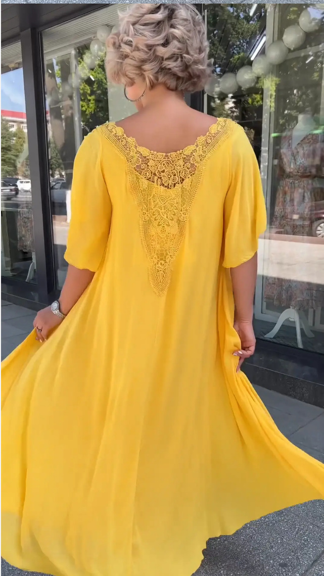 Classic Vintage Dress with a Flattering Fit